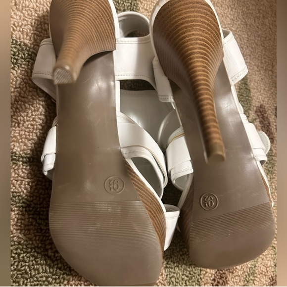 Mossimo heels size 9.5 - Picture 5 of 5